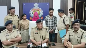     नाम बदलकर रह रहा था बांग्लादेशी कपल, पैन कार्ड और वोटर आईडी भी बनवाया; लेकिन आधार कार्ड से खुल गई पोल